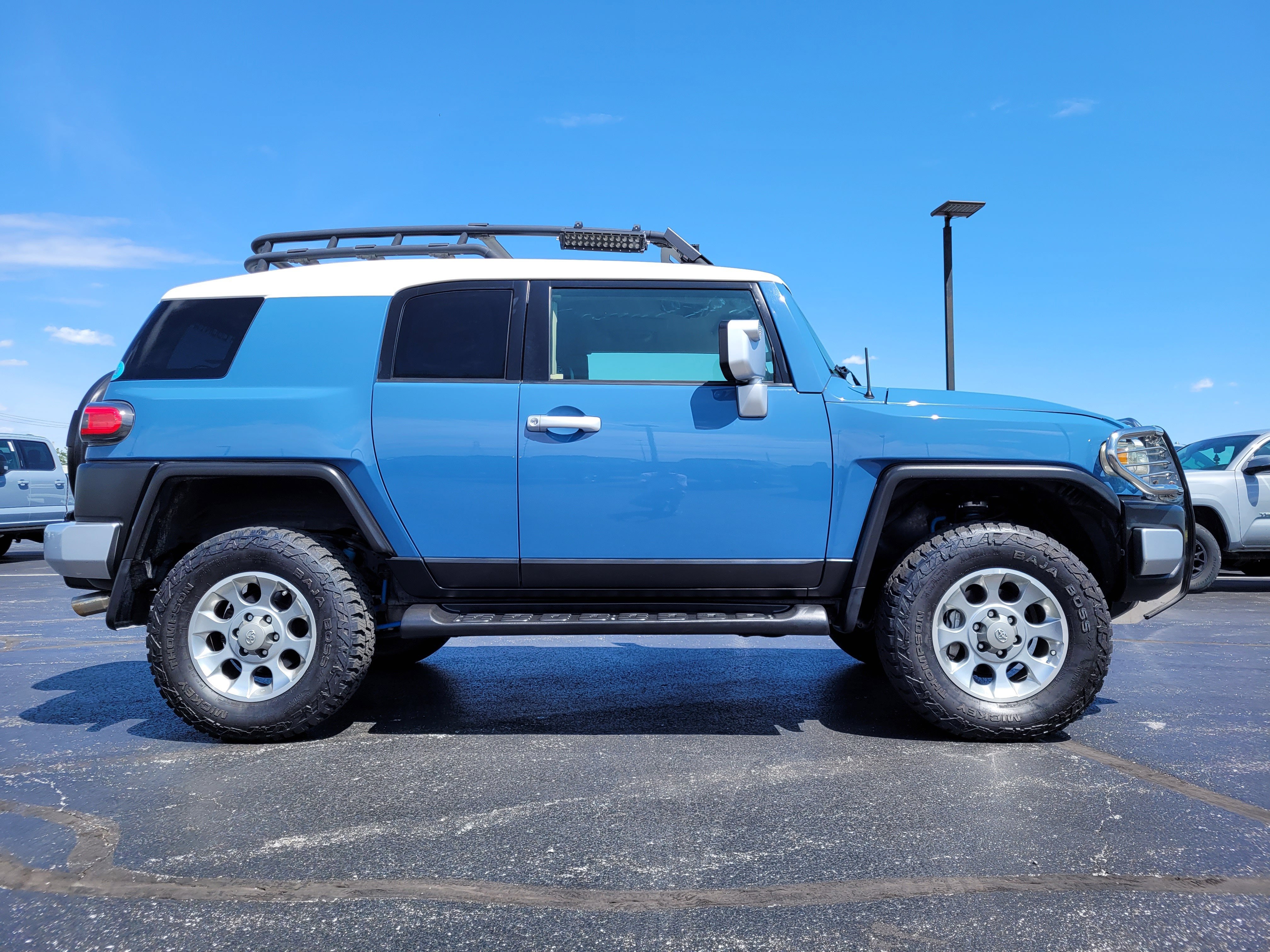 toyota fj cruiser 2013 JTEBU4BF7DK159979 image toyota fj cruiser 2013 JTEBU4BF7DK159979 image